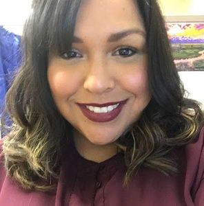 Meet your Posher, Iris